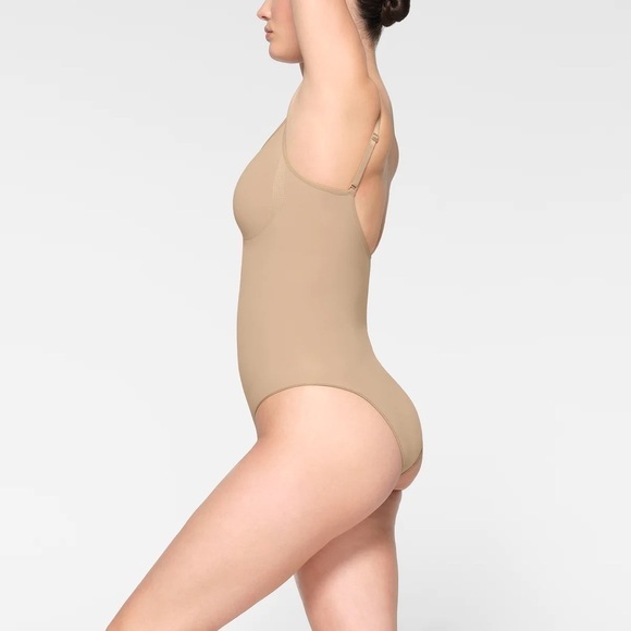 Skims Seamless Sculpting Bodysuit Brief S/M - Picture 2 of 12